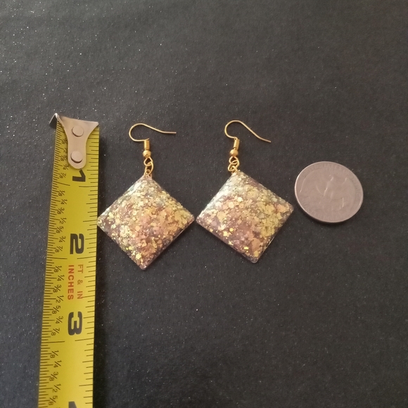 Champagne gold iridescent faux opal glitter diamond dangle earrings resin new - Picture 9 of 9